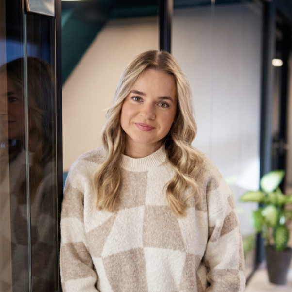 Portrettbilde av Alexandra Nilsen, Digital markedsfører i Funbit